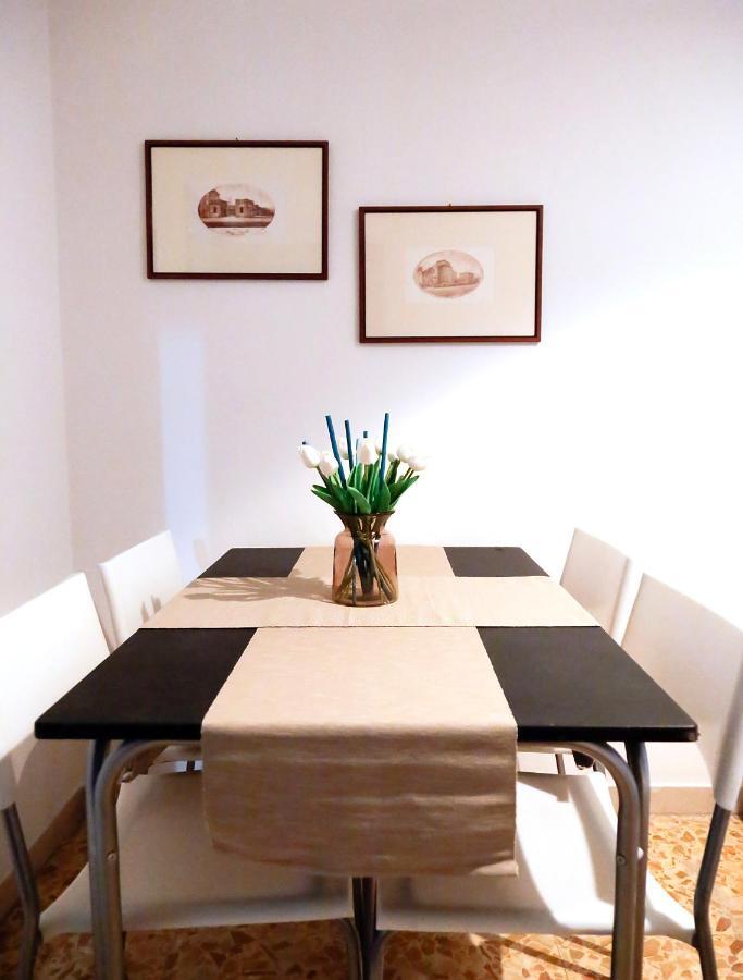 La Maddalena Apartment Pisa Bagian luar foto