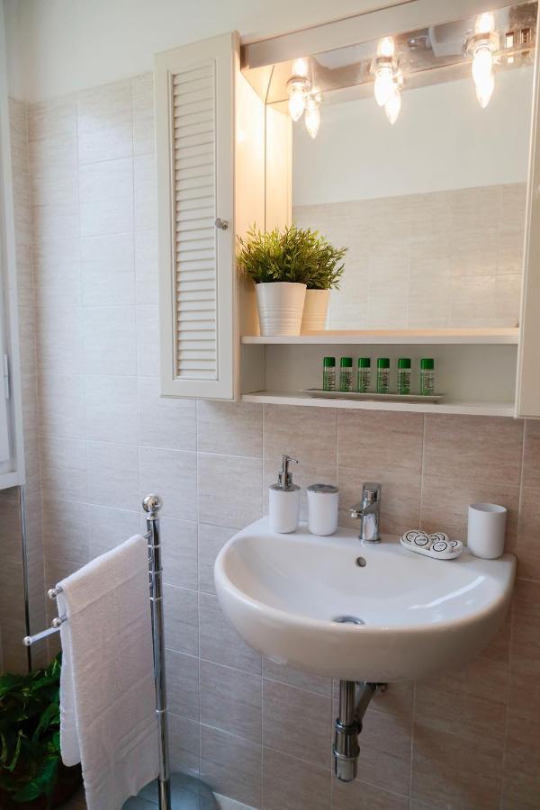 La Maddalena Apartment Pisa Bagian luar foto