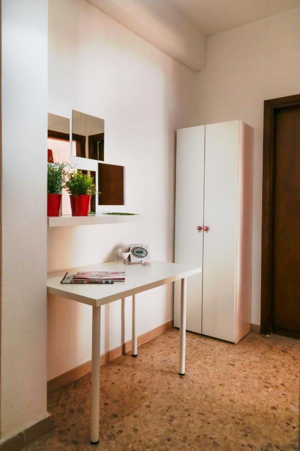 La Maddalena Apartment Pisa Bagian luar foto